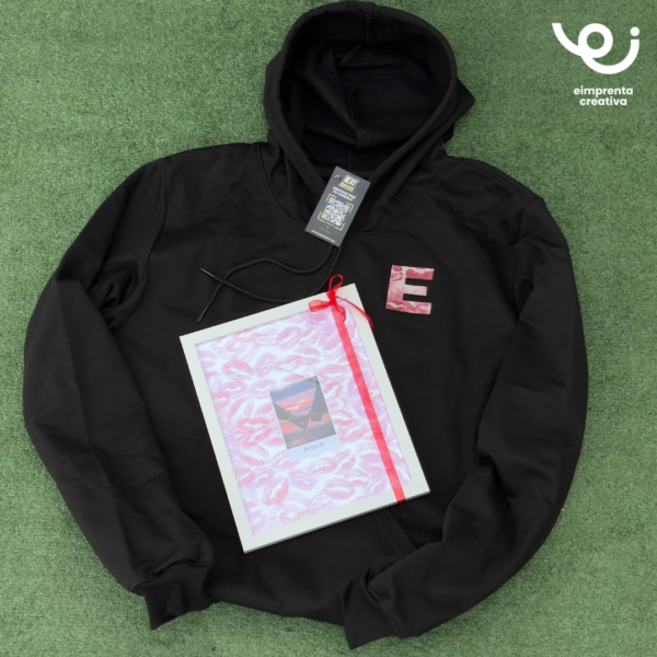 KISSES BOX HOODIE