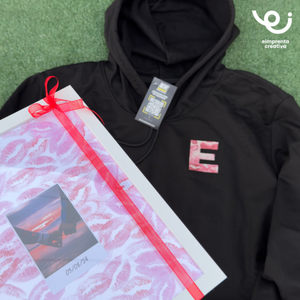 KISSES BOX HOODIE