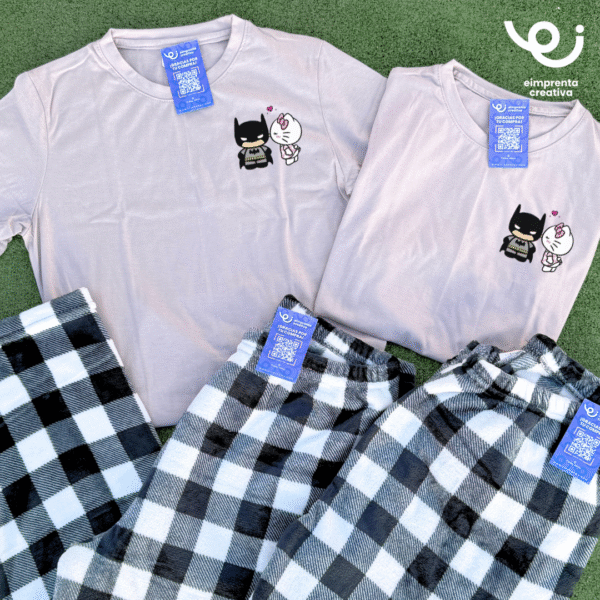 DÚO DE PIJAMAS PARA PAREJAS NAVIDEÑAS