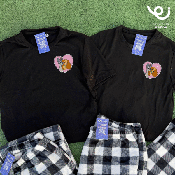 DÚO DE PIJAMAS PARA PAREJAS NAVIDEÑAS