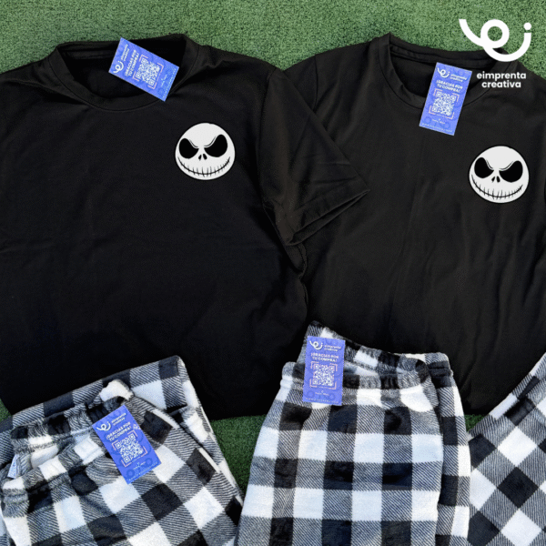 DÚO DE PIJAMAS PARA PAREJAS NAVIDEÑAS