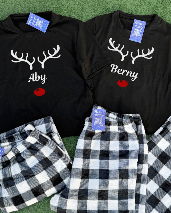 DÚO DE PIJAMAS PARA PAREJAS NAVIDEÑAS