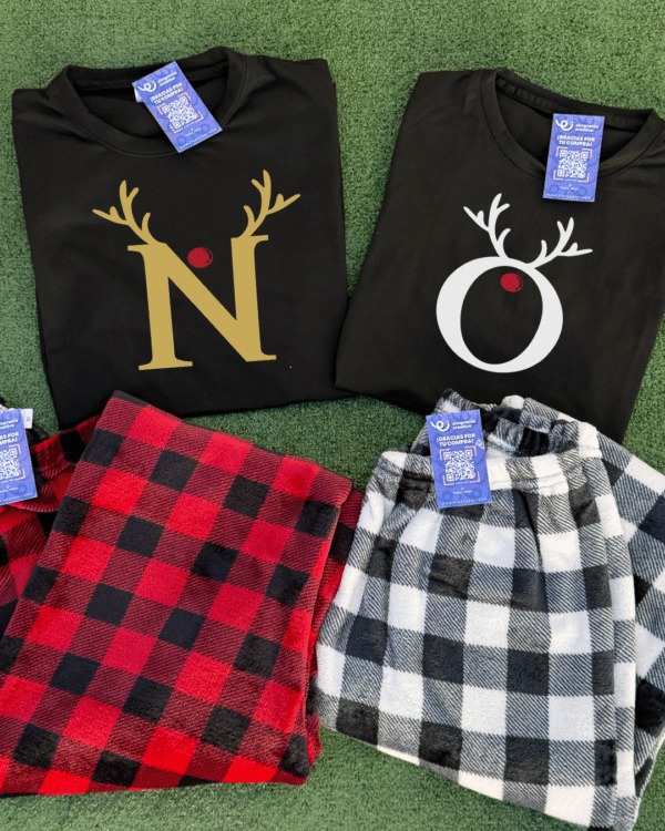 DÚO DE PIJAMAS PARA PAREJAS NAVIDEÑAS