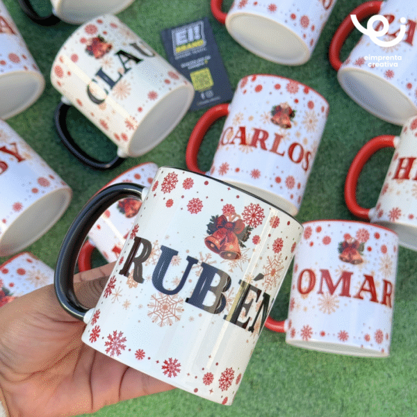 TAZA CON FONDO COLOR NAVIDEÑA