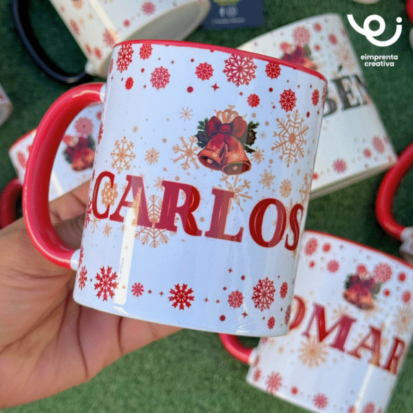 TAZA CON FONDO COLOR NAVIDEÑA