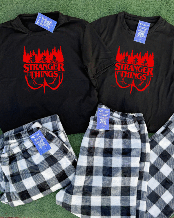 DÚO DE PIJAMAS PARA PAREJAS NAVIDEÑAS